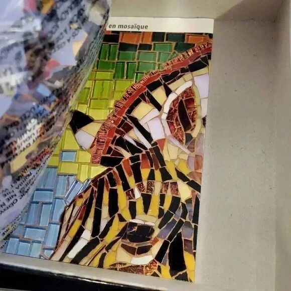 Big Ben Luxe Zebra Glass Mosaic 500 pc Jigsaw Puzzle - Picture 6 of 7